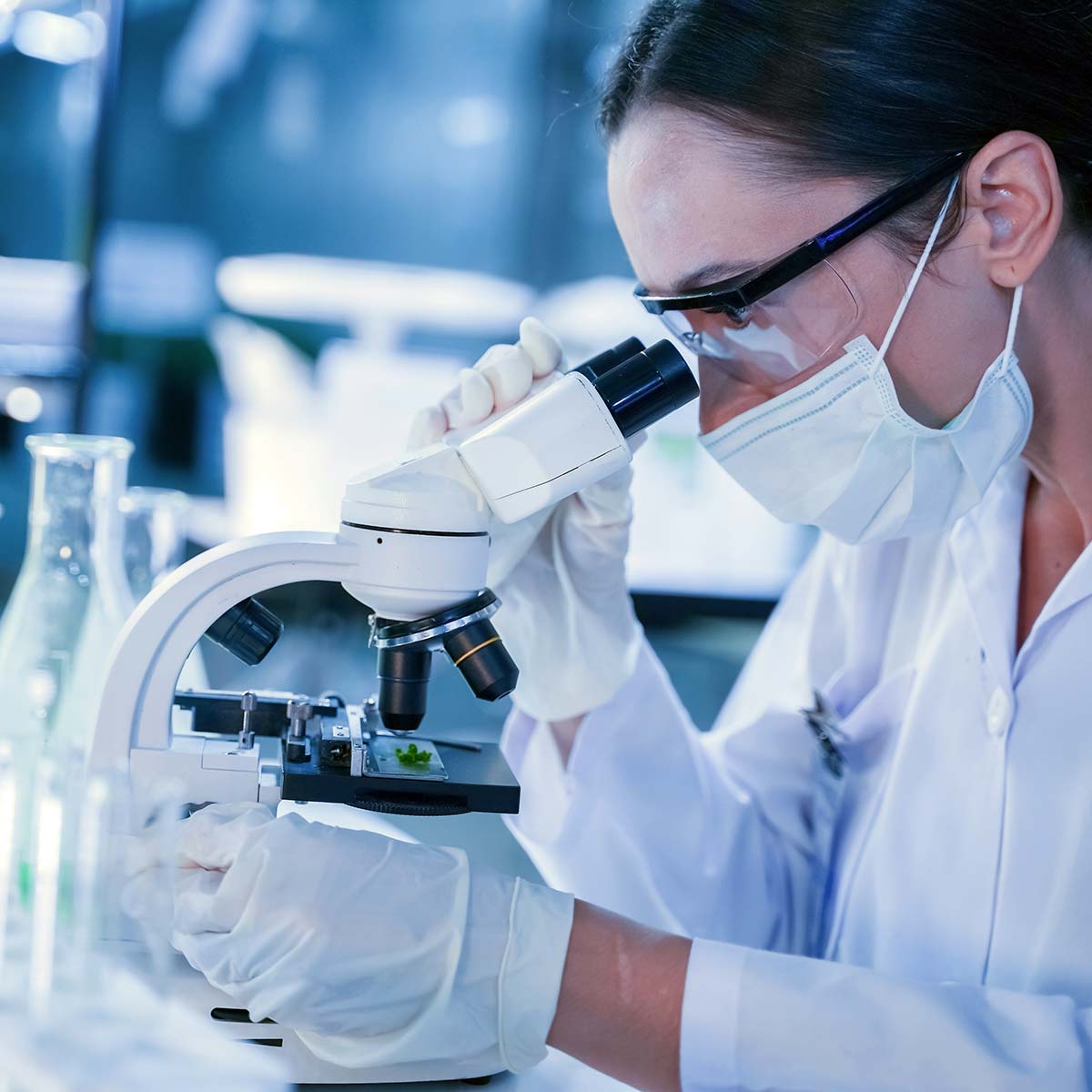 Formulation Expert using a telescope to develop nutritional supplements